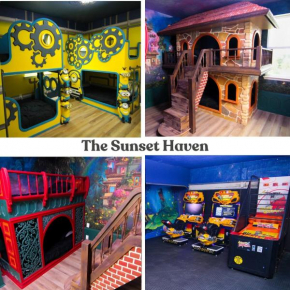 9 BR Themed Home Private Pool Resort Amenities